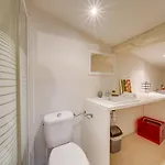 Observance 2 Bedroom Duplex * Bordeaux