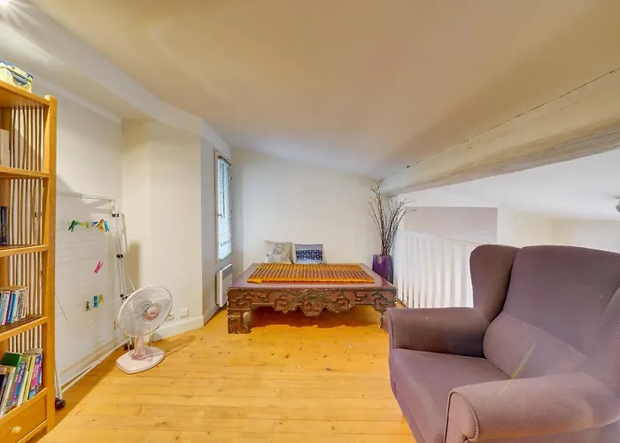 Observance 2 Bedroom Duplex Bordeaux