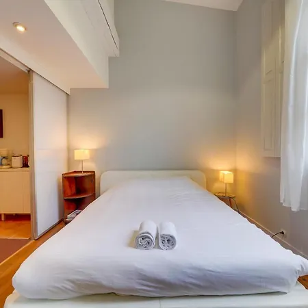 Observance 2 Bedroom Duplex 아파트 *